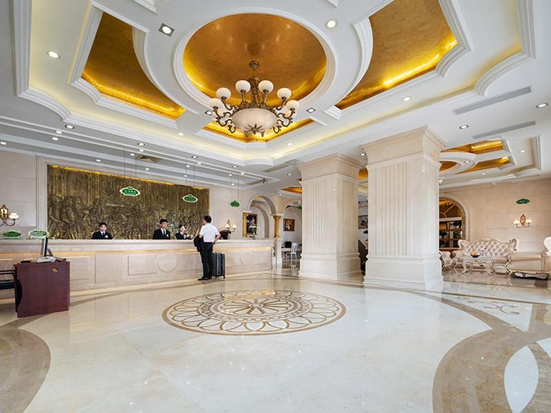 Vienna Hotel Shiyan Guangming Road Шеньчжень Екстер'єр фото