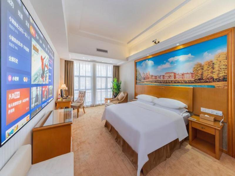Vienna Hotel Shiyan Guangming Road Шеньчжень Екстер'єр фото